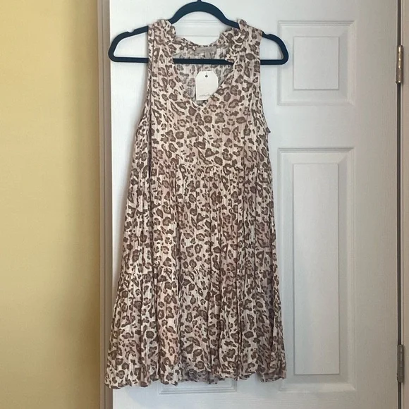 Wonderly | Dresses | Neutral Colored Animal Print Flowy Summer Dress |  Poshmark